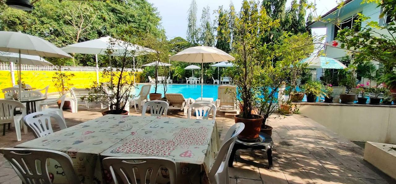 Asias Boutique Club /The Homestays Rangsit Exteriör bild