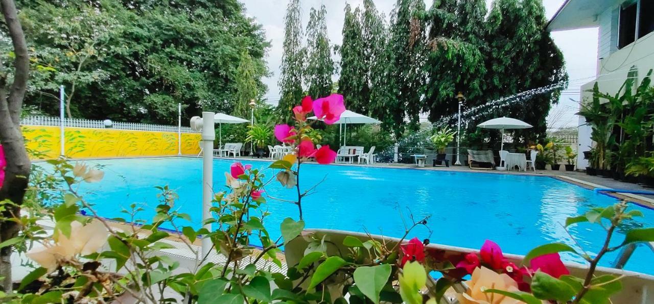 Asias Boutique Club /The Homestays Rangsit Exteriör bild